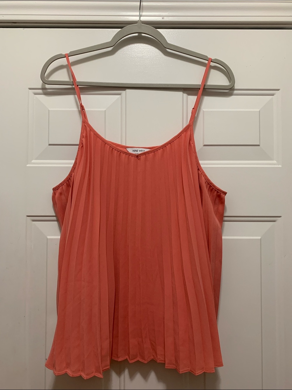 4/$10 Nine West Coral or Peach Pleated Cami with Adjustable Straps Size XL